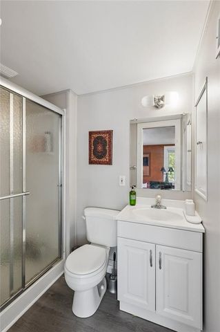 14 W 74 Street, Kansas City, MO 64114