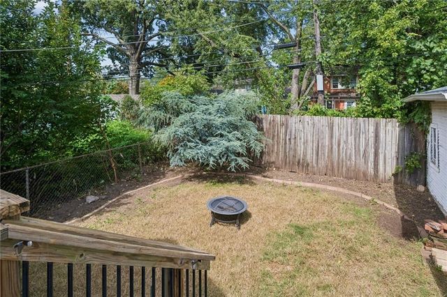14 W 74 Street, Kansas City, MO 64114