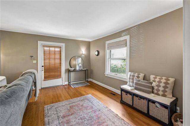 14 W 74 Street, Kansas City, MO 64114