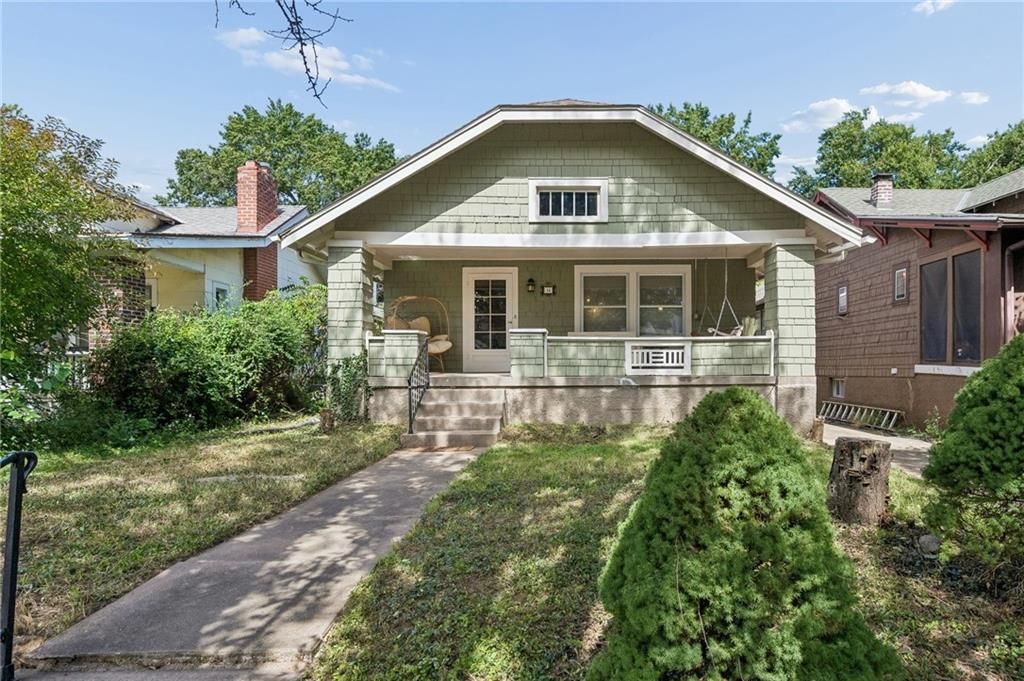 14 W 74 Street, Kansas City, MO 64114