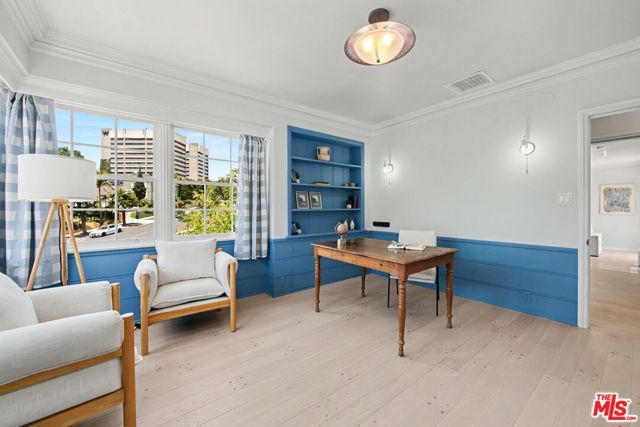 10798 Weyburn Avenue, Los Angeles, CA 90024