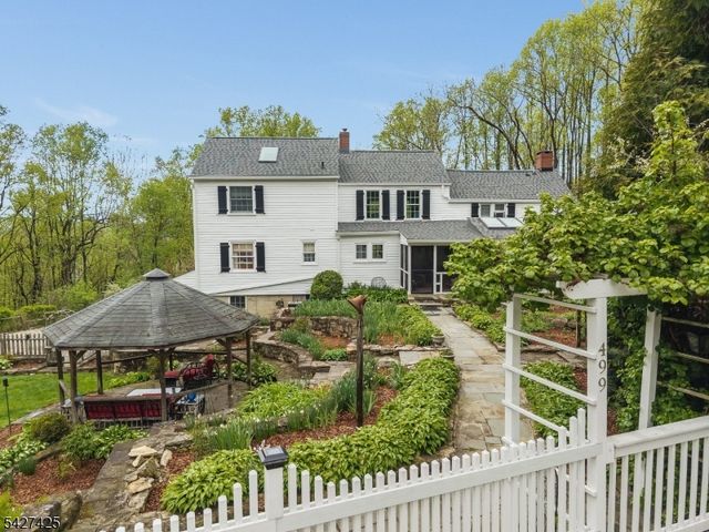 499 Shire Rd, Holland Twp., NJ 08848