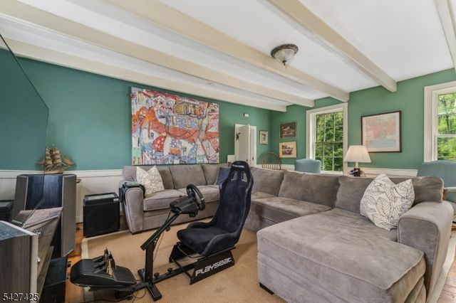 499 Shire Rd, Holland Twp., NJ 08848