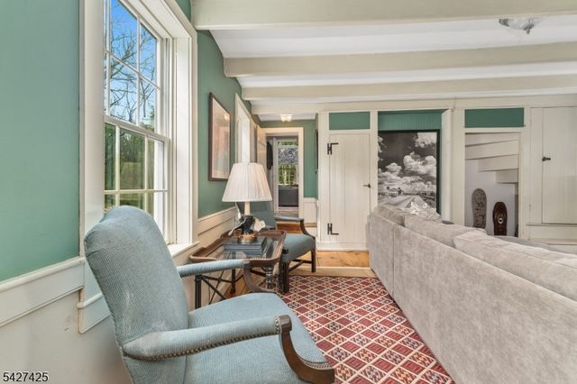 499 Shire Rd, Holland Twp., NJ 08848