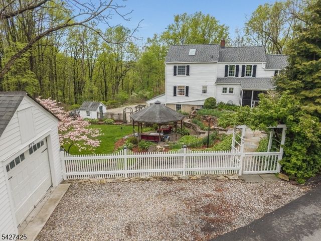 499 Shire Rd, Holland Twp., NJ 08848