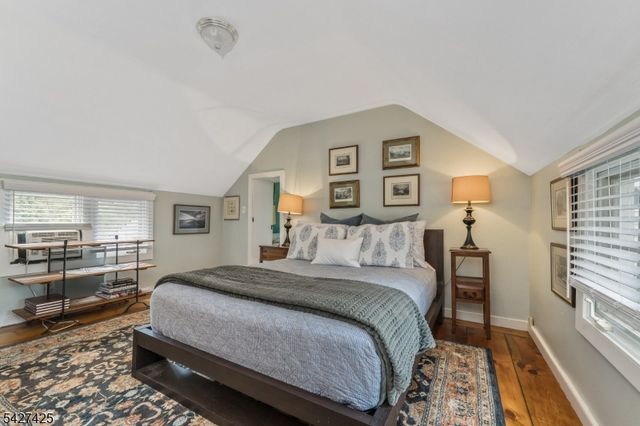 499 Shire Rd, Holland Twp., NJ 08848