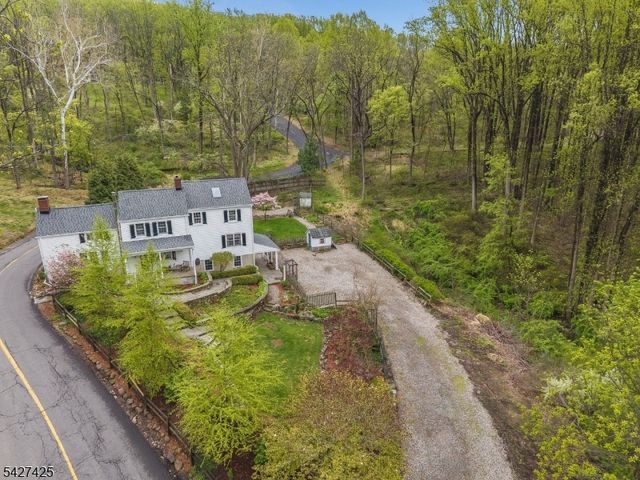 499 Shire Rd, Holland Twp., NJ 08848