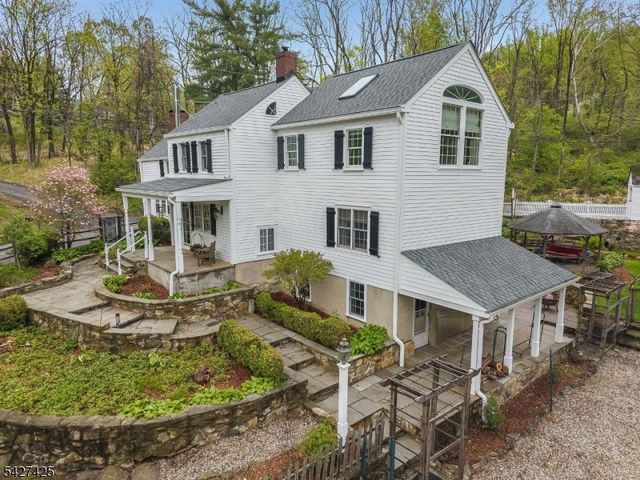 499 Shire Rd, Holland Twp., NJ 08848