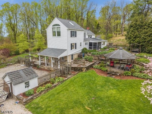 499 Shire Rd, Holland Twp., NJ 08848