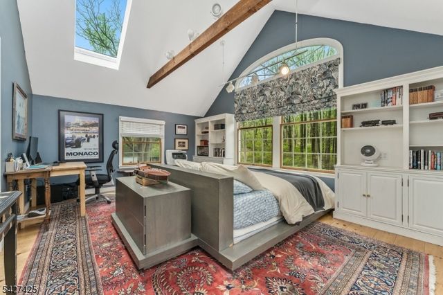 499 Shire Rd, Holland Twp., NJ 08848