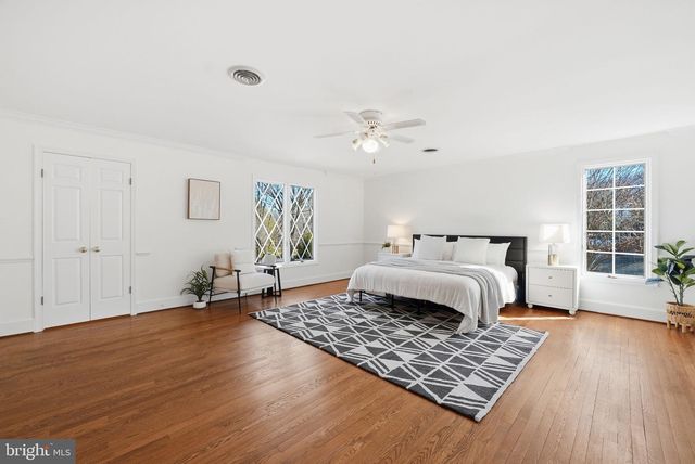 6 MERCY CT, Rockville, MD 20854