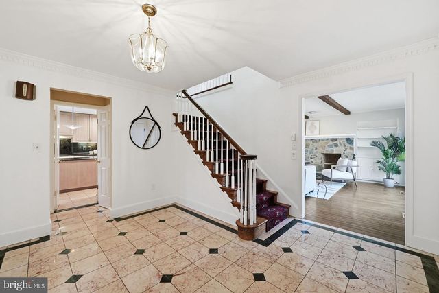 6 MERCY CT, Rockville, MD 20854