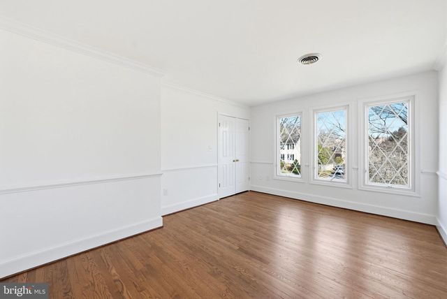 6 MERCY CT, Rockville, MD 20854