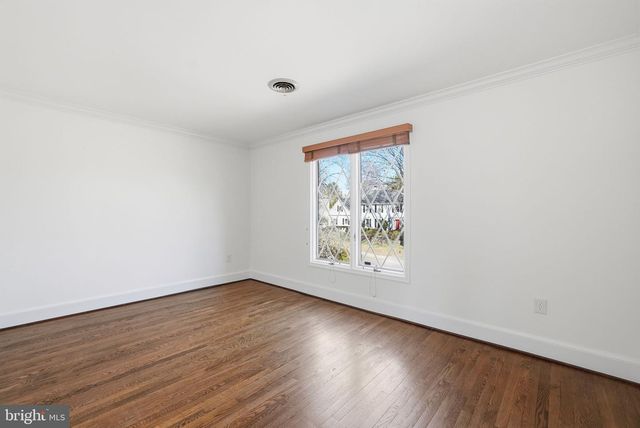 6 MERCY CT, Rockville, MD 20854