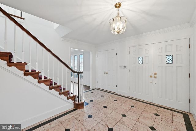 6 MERCY CT, Rockville, MD 20854