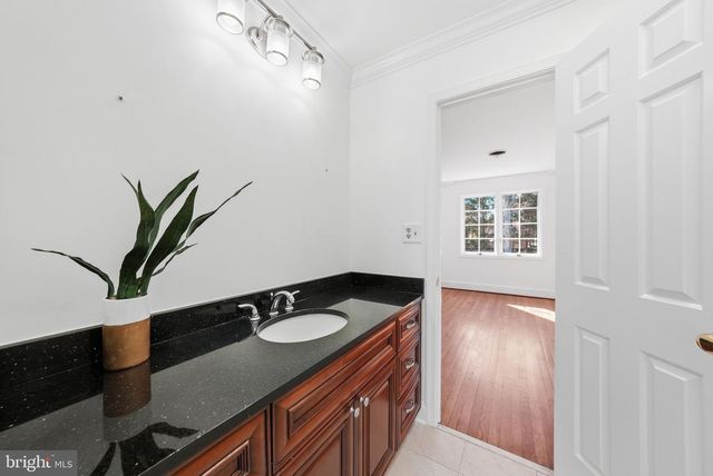 6 MERCY CT, Rockville, MD 20854