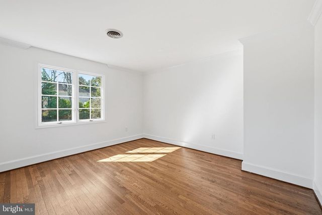 6 MERCY CT, Rockville, MD 20854