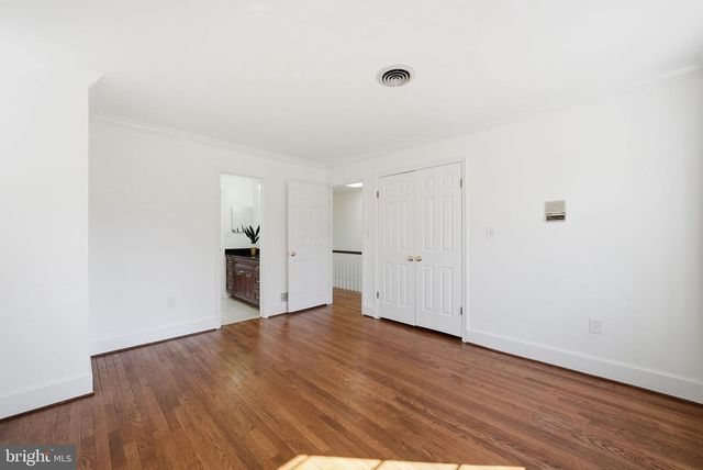 6 MERCY CT, Rockville, MD 20854