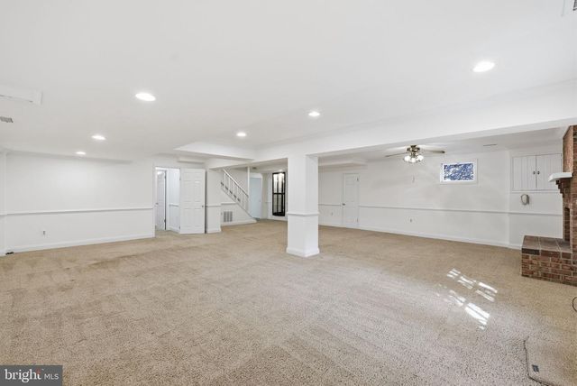 6 MERCY CT, Rockville, MD 20854