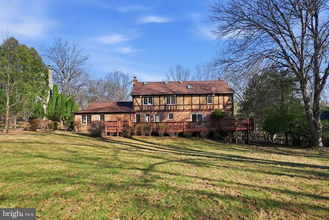 6 MERCY CT, Rockville, MD 20854