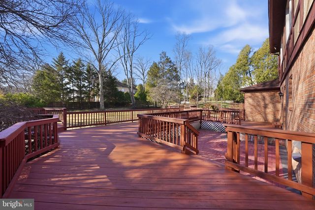 6 MERCY CT, Rockville, MD 20854