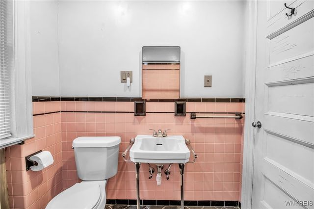 530 Linwood Avenue, Buffalo, NY 14209