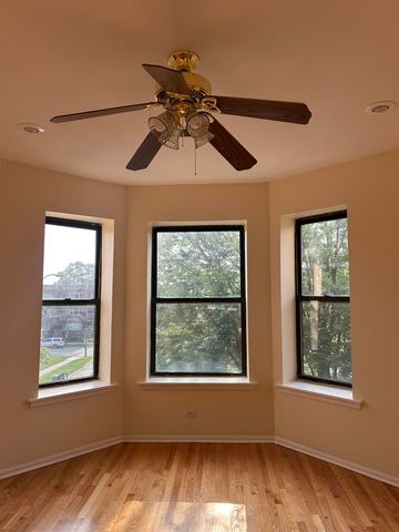 800 S Independence Boulevard 3, Chicago, IL 60624