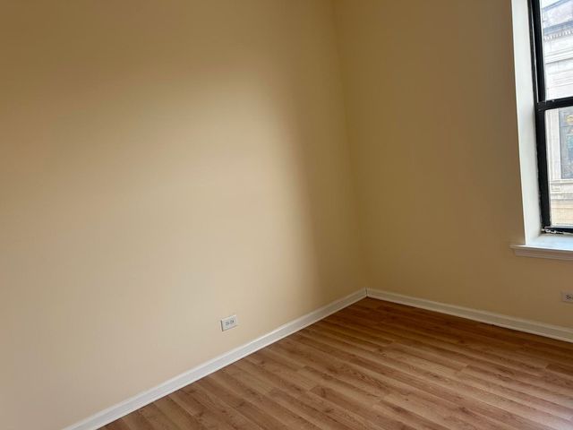 800 S Independence Boulevard 3, Chicago, IL 60624