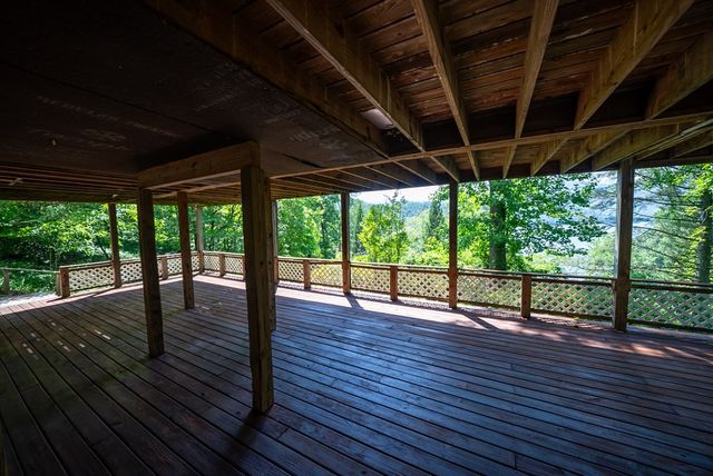 14 Chalet Village, Lake Santeetlah, NC 28771