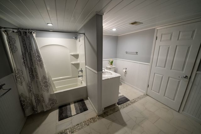 14 Chalet Village, Lake Santeetlah, NC 28771