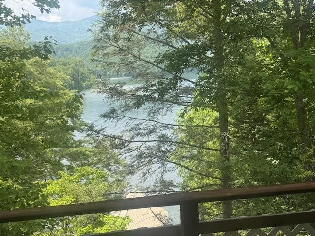 14 Chalet Village, Lake Santeetlah, NC 28771