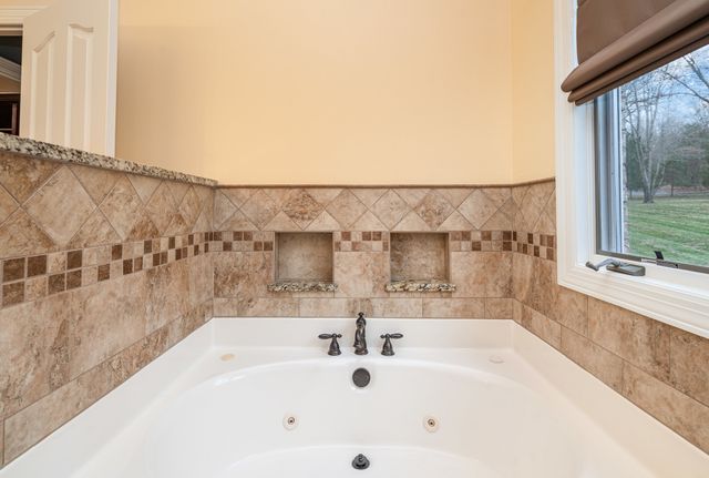 5827 Highway 76, E, Springfield, TN 37172