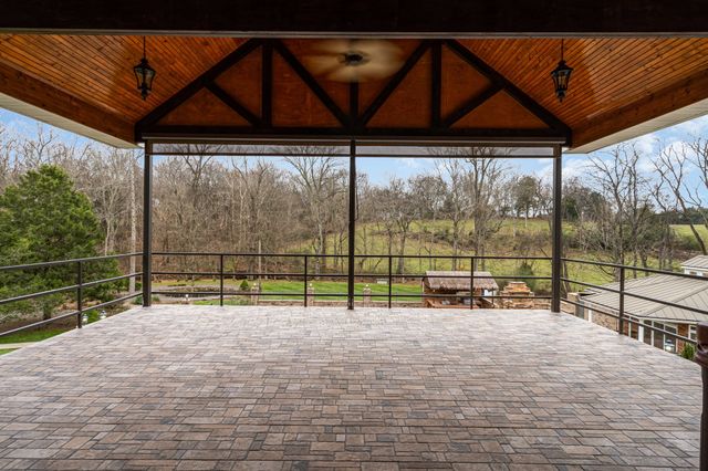 5827 Highway 76, E, Springfield, TN 37172