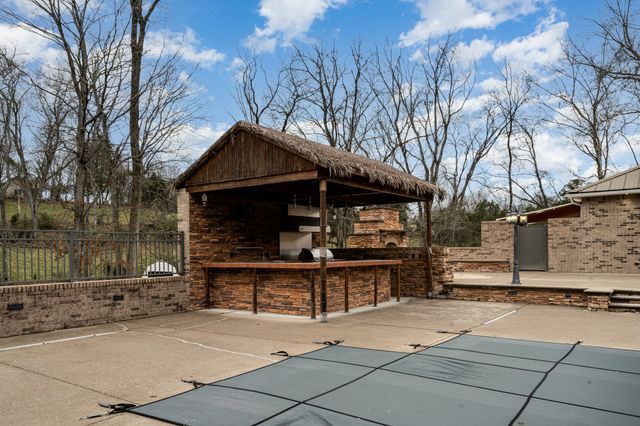 5827 Highway 76, E, Springfield, TN 37172