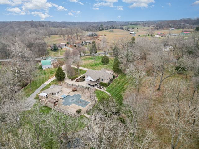 5827 Highway 76, E, Springfield, TN 37172