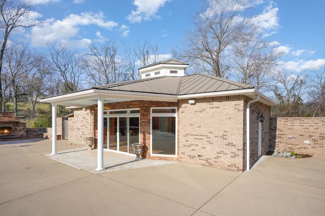 5827 Highway 76, E, Springfield, TN 37172