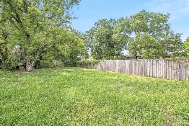 2904 N ELMORE AVENUE, Tampa, FL 33602