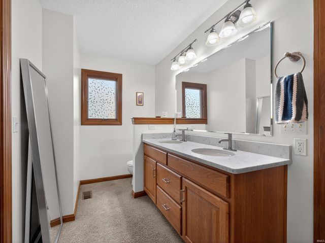 5406 Kodiak Trail, Auburn, IN 46706