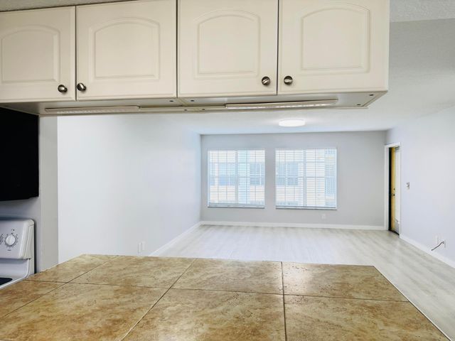 6323 La Costa Drive H, Boca Raton, FL 33433