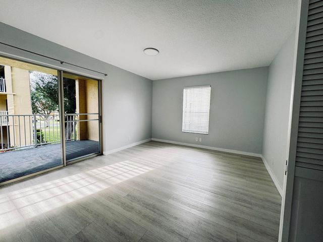 6323 La Costa Drive H, Boca Raton, FL 33433