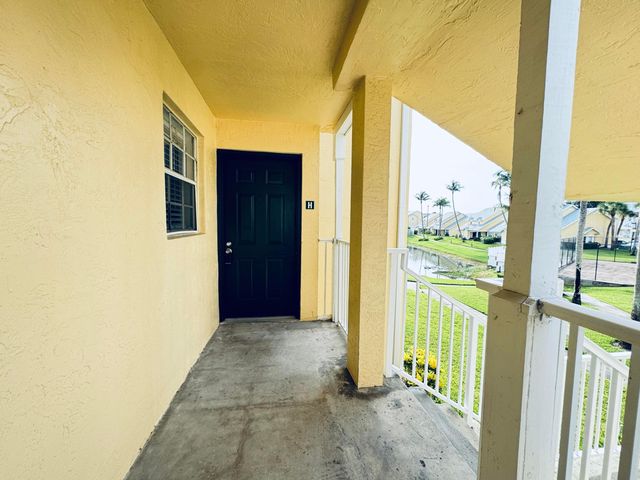 6323 La Costa Drive H, Boca Raton, FL 33433
