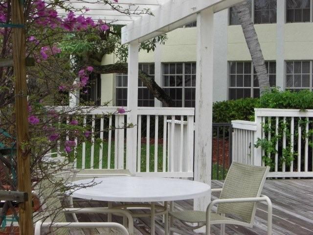 6323 La Costa Drive H, Boca Raton, FL 33433