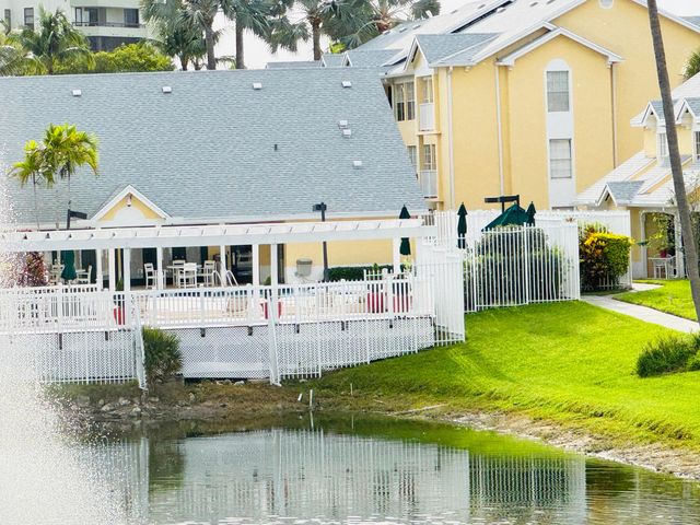 6323 La Costa Drive H, Boca Raton, FL 33433