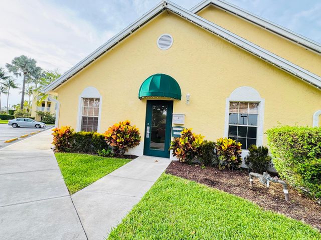 6323 La Costa Drive H, Boca Raton, FL 33433