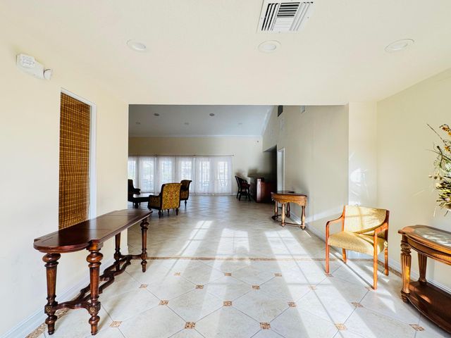 6323 La Costa Drive H, Boca Raton, FL 33433