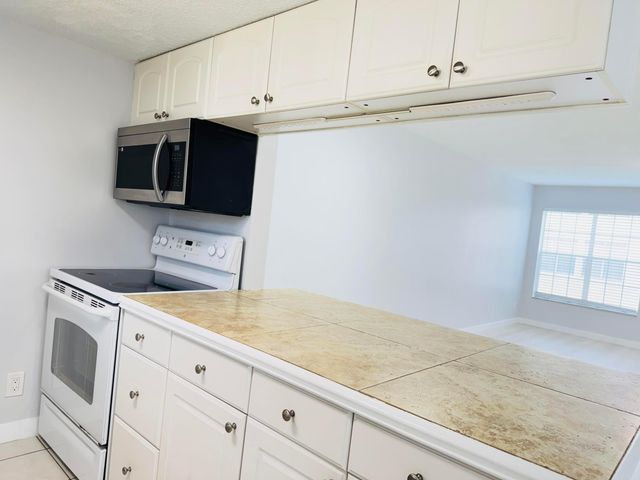 6323 La Costa Drive H, Boca Raton, FL 33433