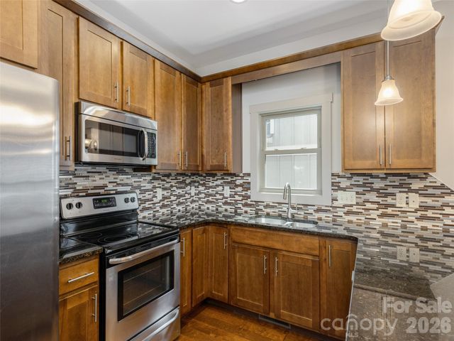 12 Gratitude Drive, Asheville, NC 28806