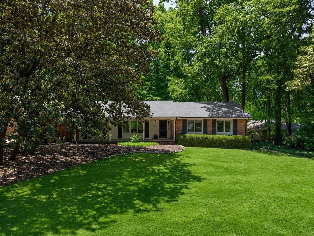 Image 11 of property listing at 2564 Lake Flair Circle NE, Atlanta, GA 30345