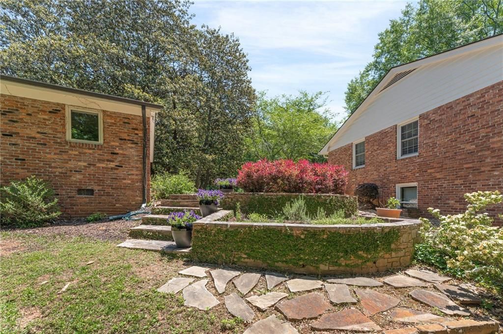 Image 30 of property listing at 2564 Lake Flair Circle NE, Atlanta, GA 30345