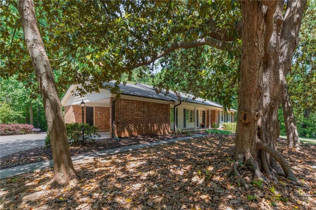 Image 32 of property listing at 2564 Lake Flair Circle NE, Atlanta, GA 30345